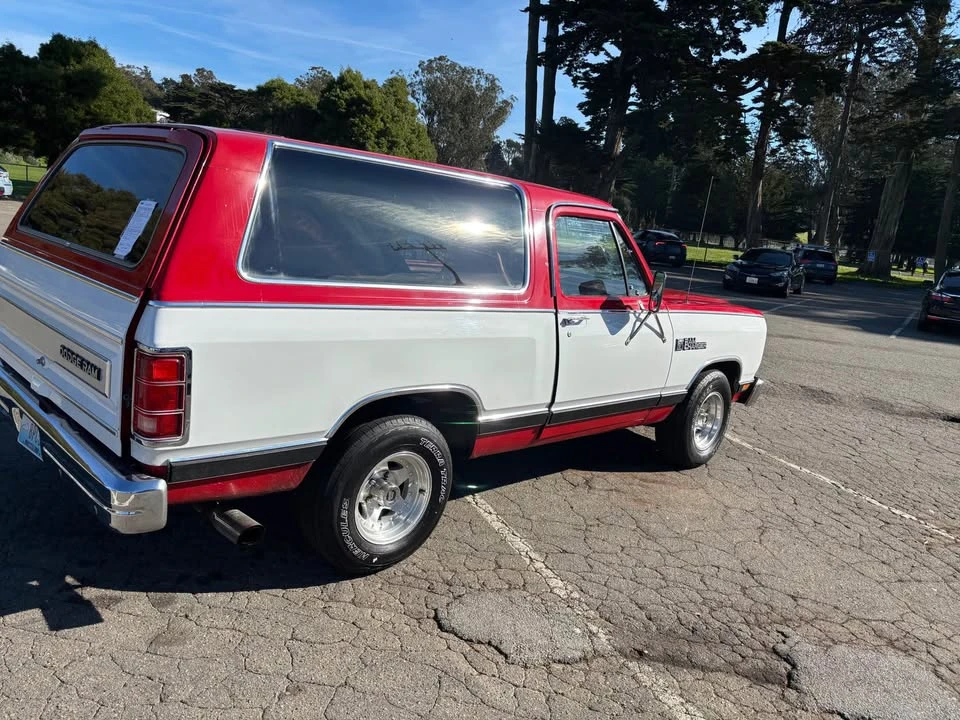 1986 Dodge Ramcharger - Image 11 of 14