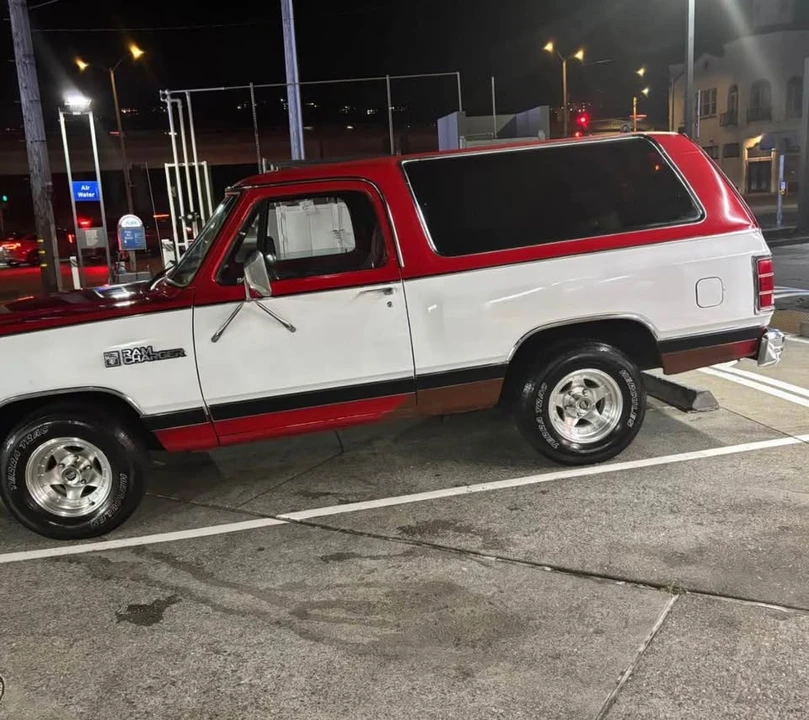 1986 Dodge Ramcharger - Image 7 of 12