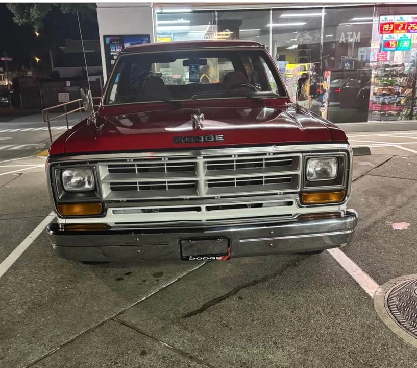 1986 Dodge Ramcharger - Image 4 of 12