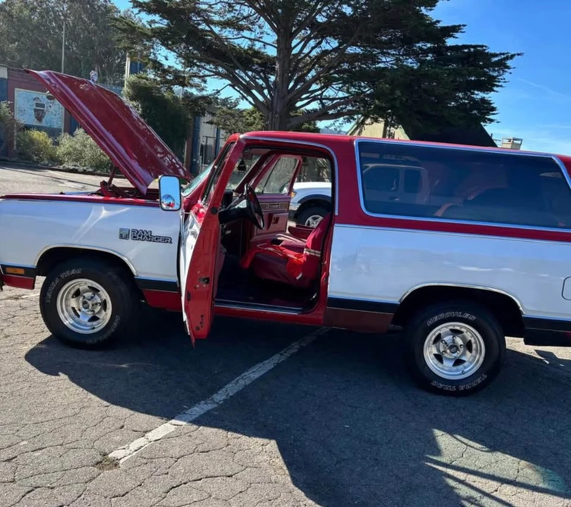 1986 Dodge Ramcharger - Image 5 of 12