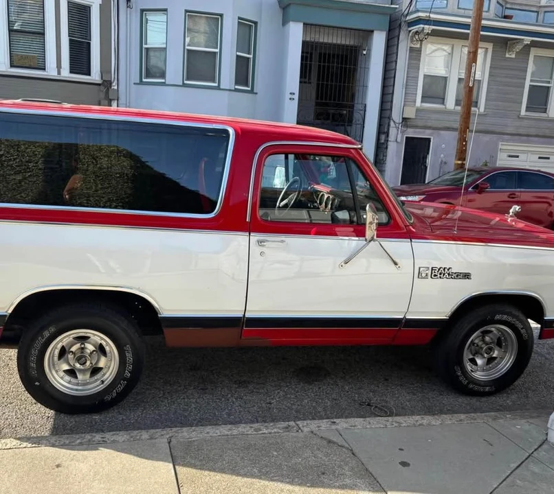 1986 Dodge Ramcharger - Image 7 of 11