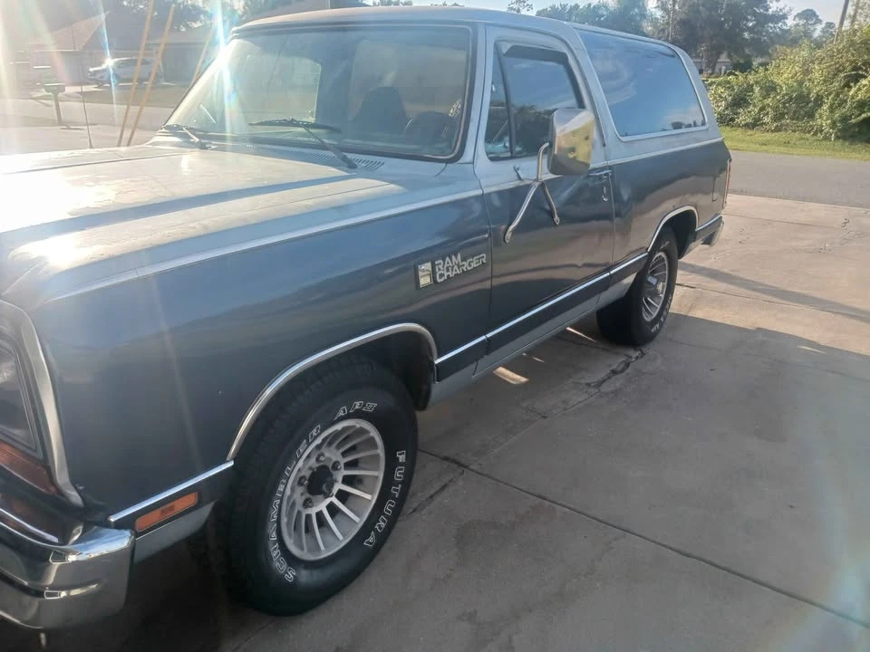 1986 Dodge Ramcharger - Image 12 of 13