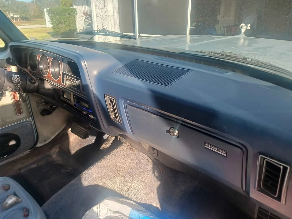 1986 Dodge Ramcharger - Image 11 of 13