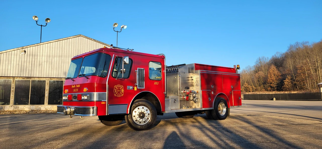 1986 E-One - Image 8 of 31
