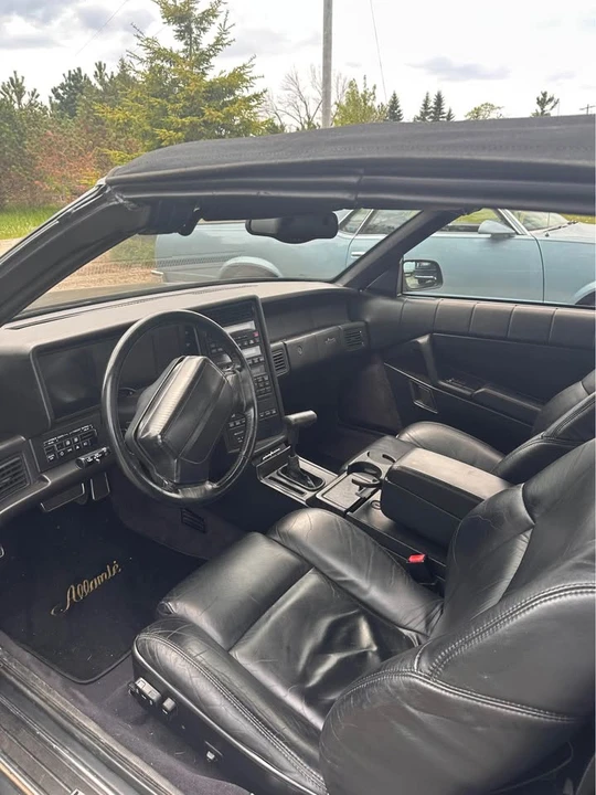 1986 Cadillac Allante - Image 5 of 9