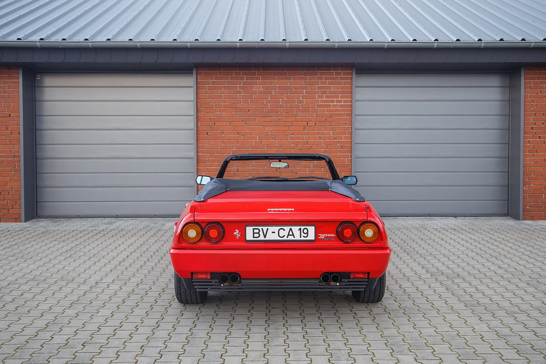 1986 Ferrari Mondial 3.2 - Image 17 of 31