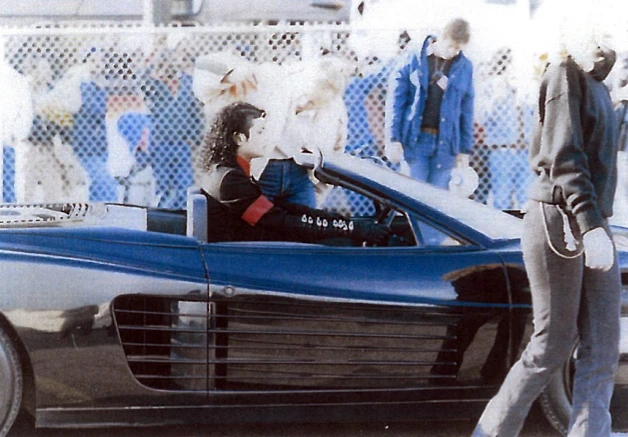 1986 Ferrari Testarossa - Image 4 of 5