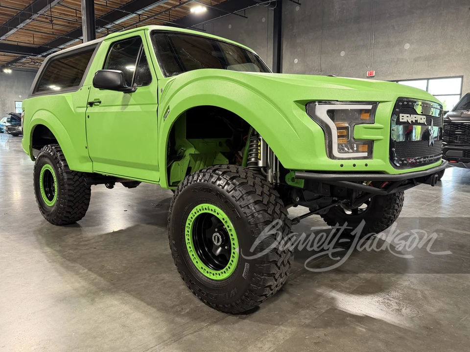 1986 Ford Bronco 3rd Gen - Image 2 of 21