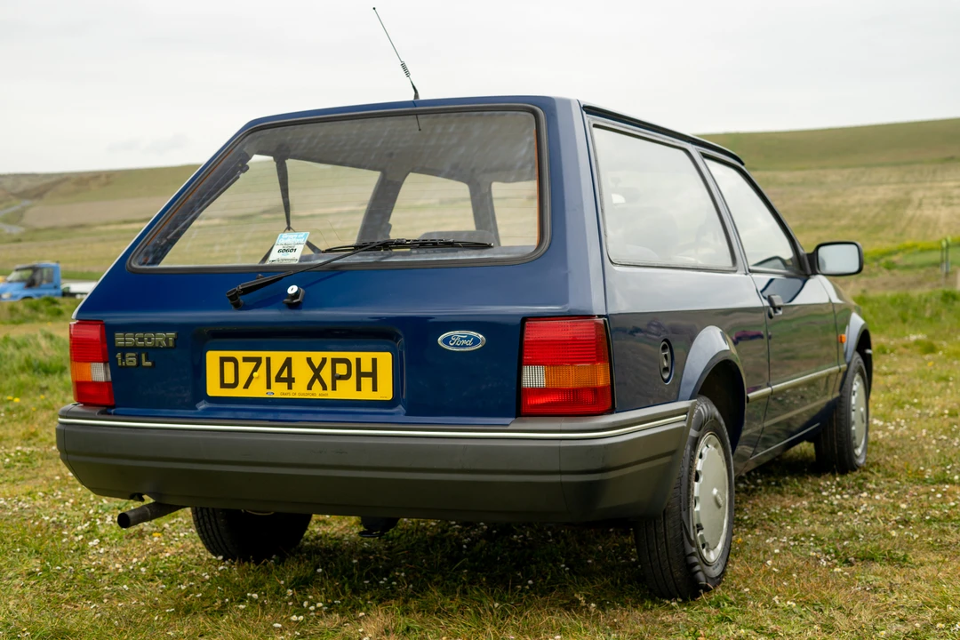 1986 Ford Escort - Image 9 of 31