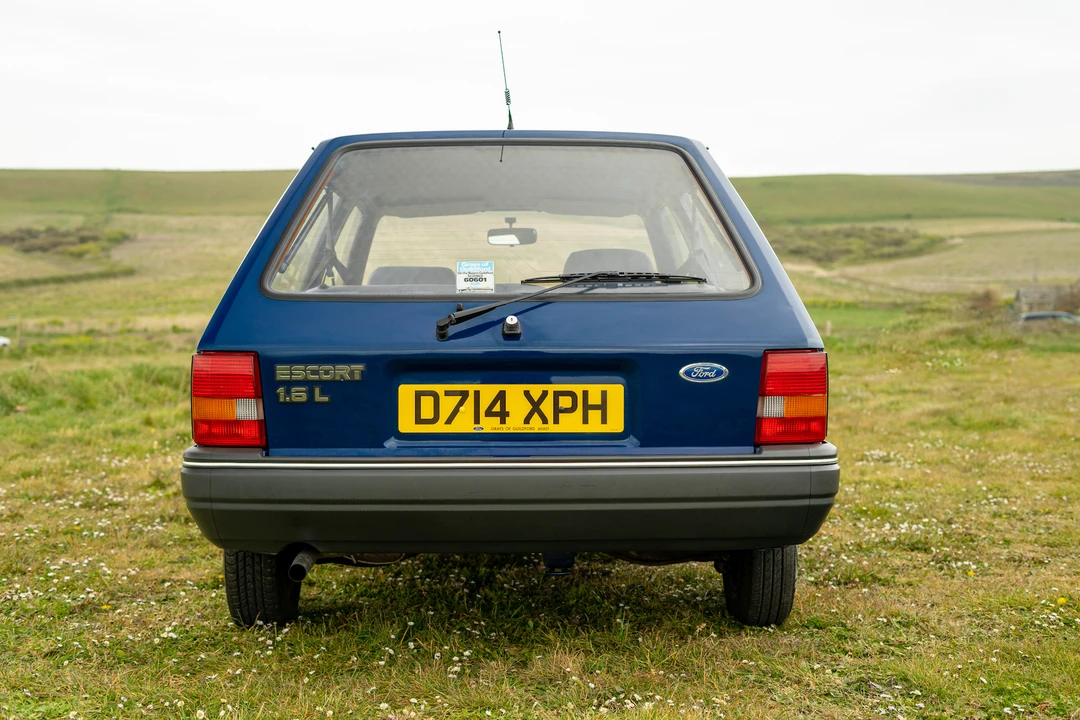 1986 Ford Escort - Image 8 of 31