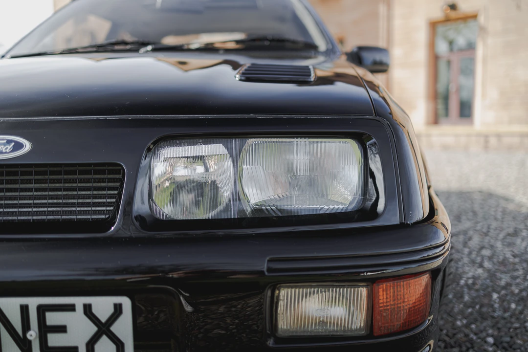 1984 Ford Sierra RS Cosworth - Image 24 of 31
