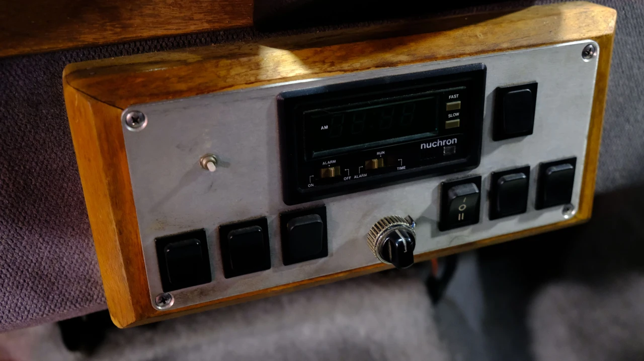 1986 LTI - Image 3 of 13