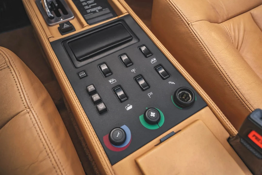 1986 Ferrari Mondial 3.2 - Image 21 of 31