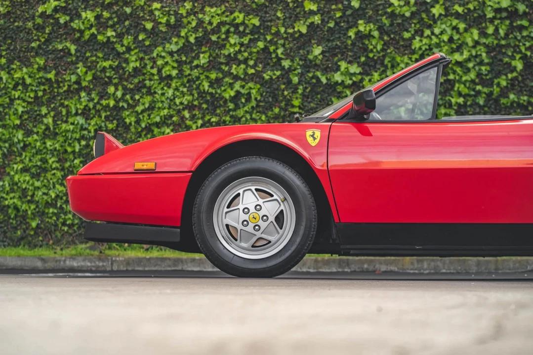 1986 Ferrari Mondial 3.2 - Image 14 of 31