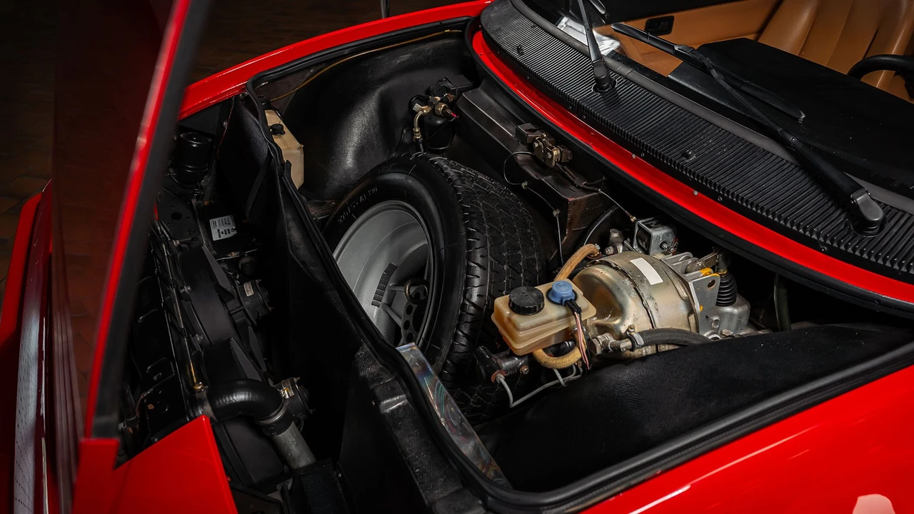1986 Ferrari Mondial 3.2 - Image 13 of 31