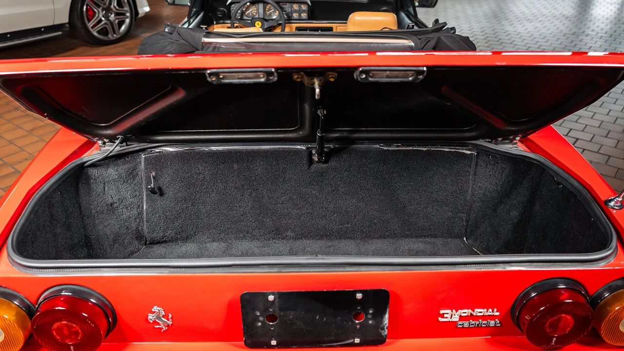 1986 Ferrari Mondial 3.2 - Image 10 of 31