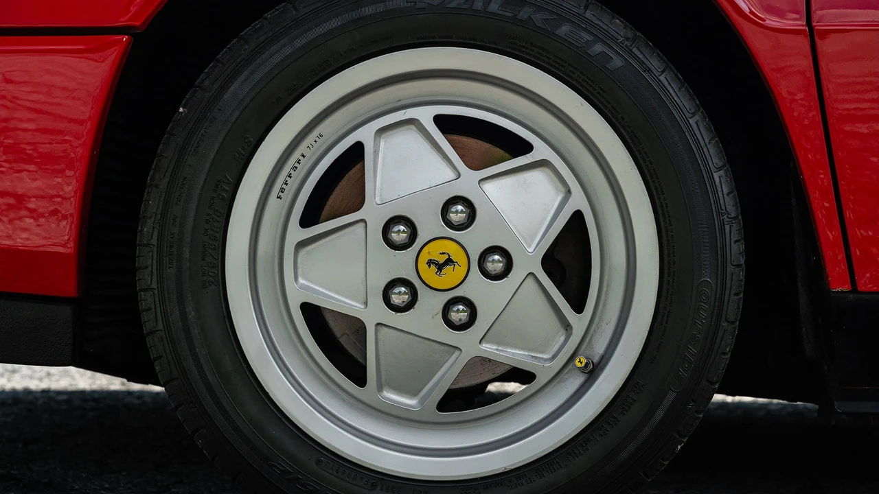 1986 Ferrari Mondial 3.2 - Image 30 of 31