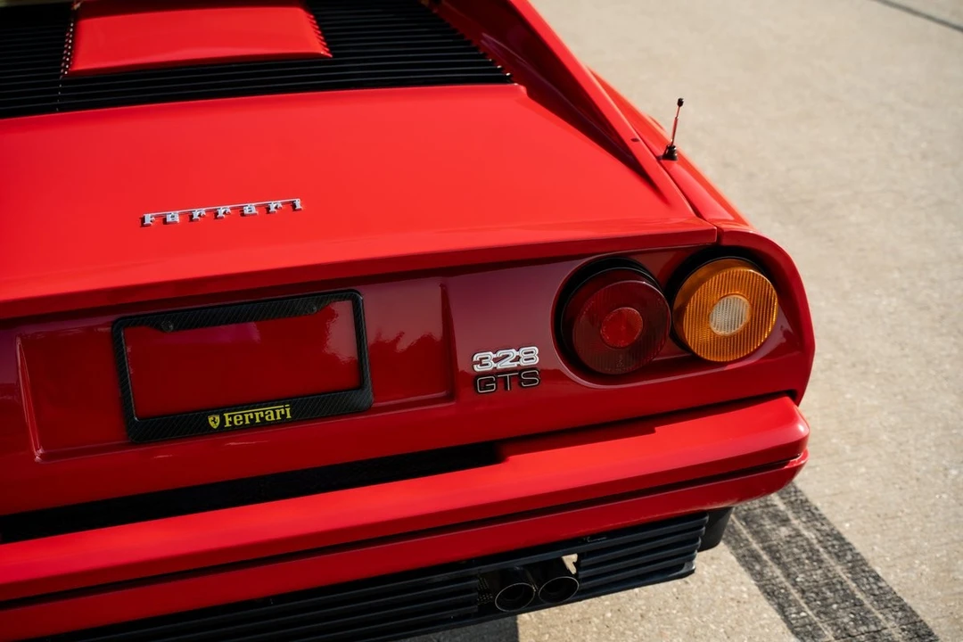 1986 Ferrari 328 - Image 15 of 26