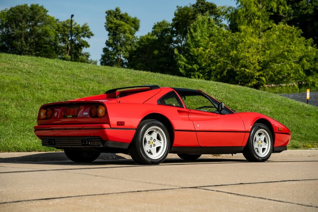 1986 Ferrari 328 - Image 16 of 26