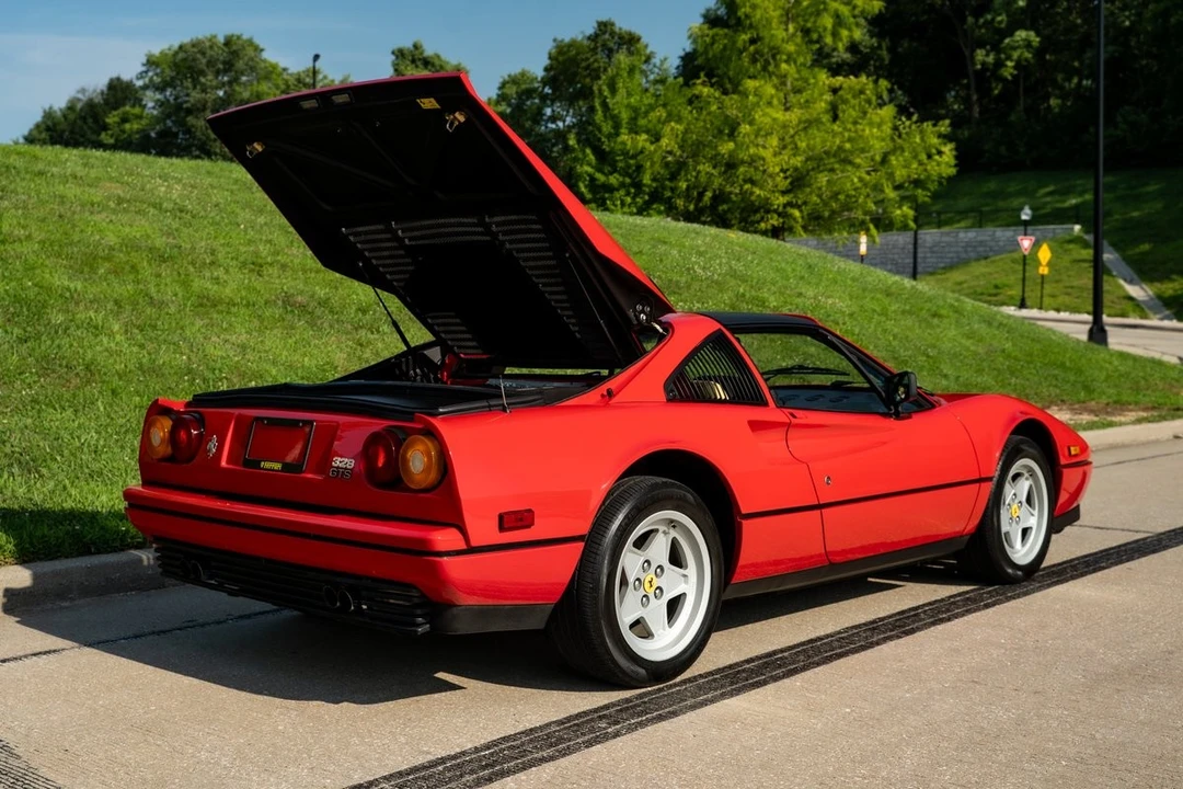 1986 Ferrari 328 - Image 24 of 26