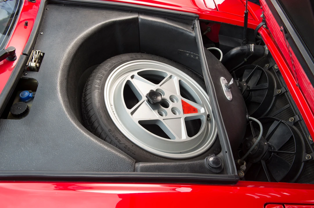 1986 Ferrari 328 GTB - Image 9 of 26