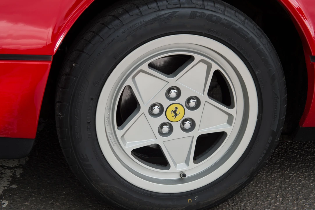 1986 Ferrari 328 GTB - Image 8 of 26