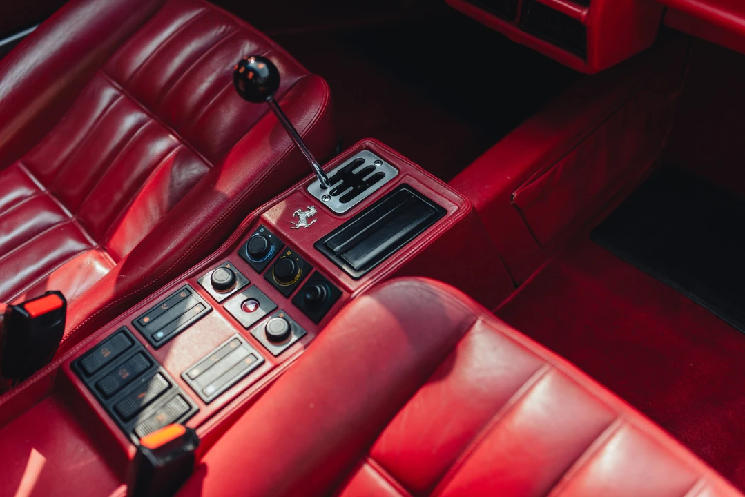 1986 Ferrari 328 GTB - Image 22 of 31