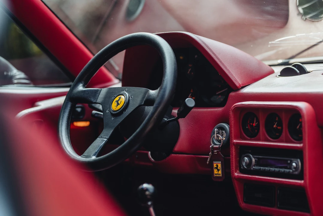 1986 Ferrari 328 GTB - Image 15 of 31