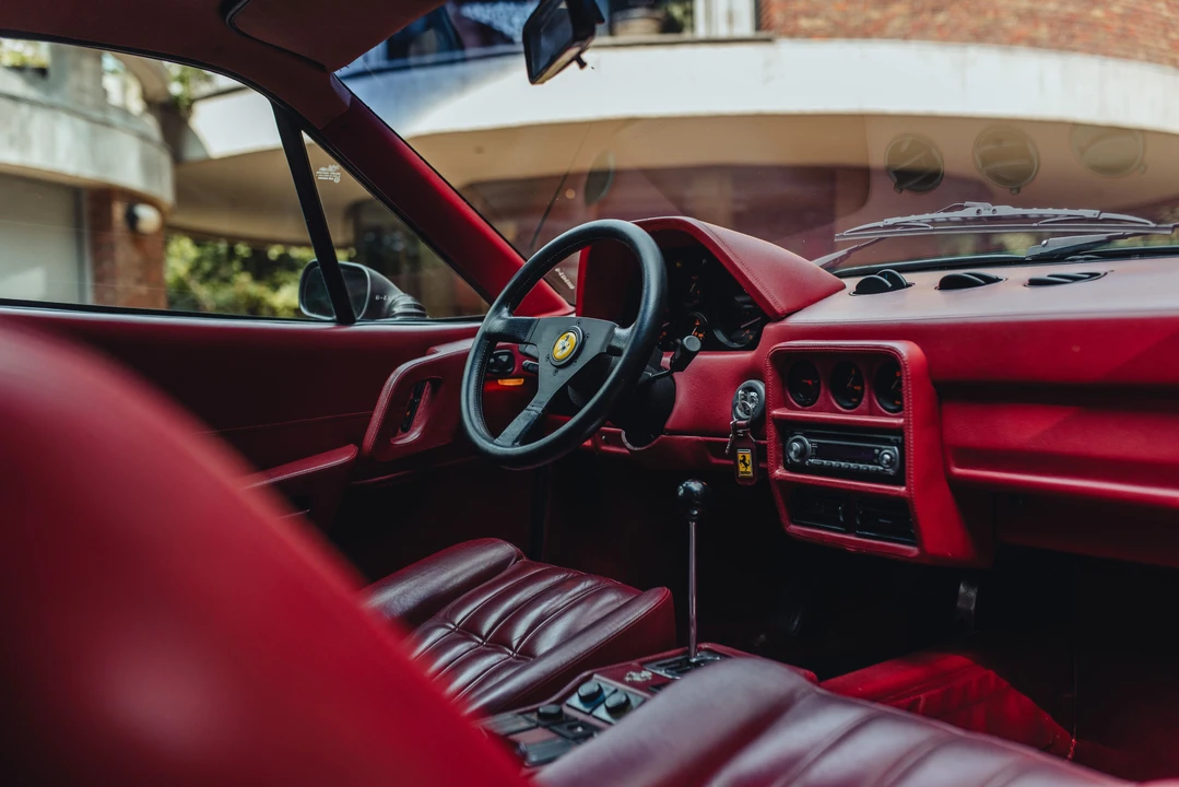 1986 Ferrari 328 GTB - Image 14 of 31