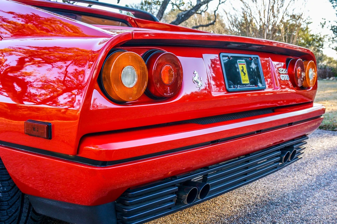 1986 Ferrari 328 GTB - Image 26 of 31