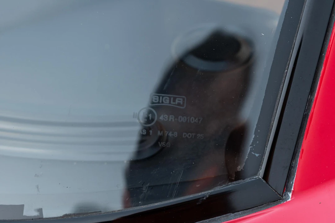 1986 Ferrari 328 GTB - Image 27 of 31