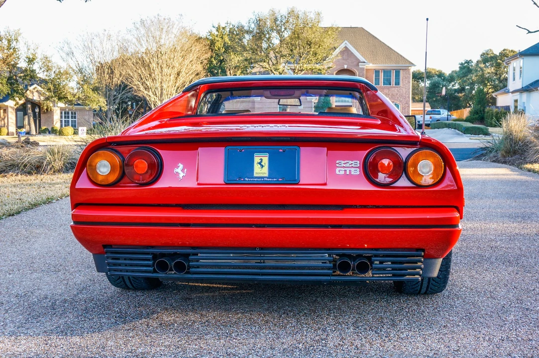 1986 Ferrari 328 GTB - Image 7 of 31