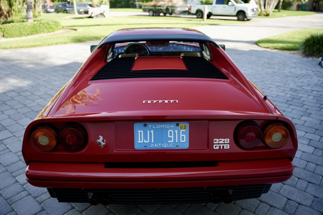 1986 Ferrari 328 GTB - Image 28 of 31