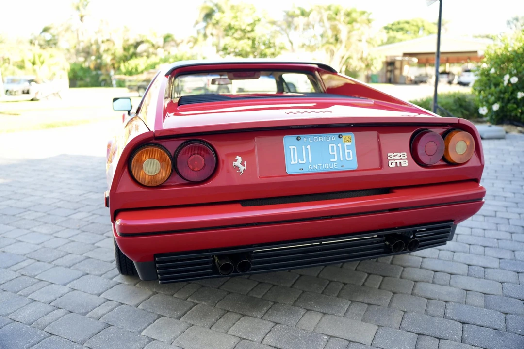 1986 Ferrari 328 GTB - Image 26 of 31