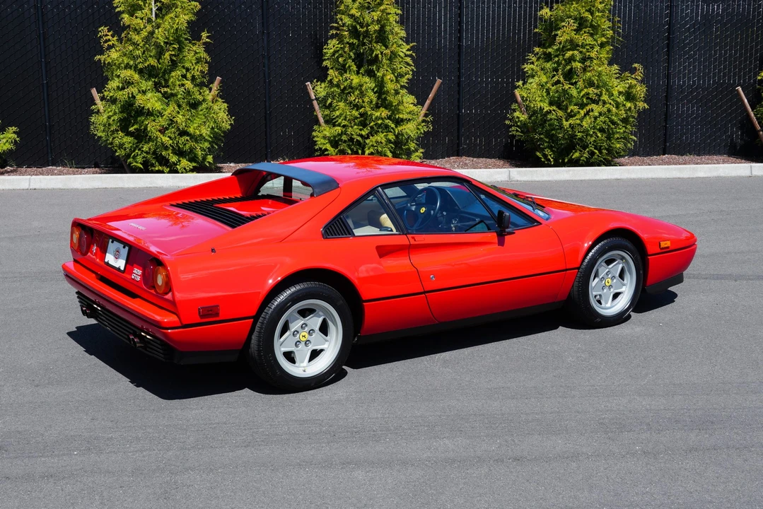 1986 Ferrari 328 GTB - Image 12 of 31