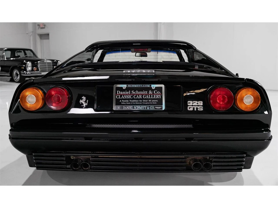 1986 Ferrari 328 GTS - Image 9 of 31