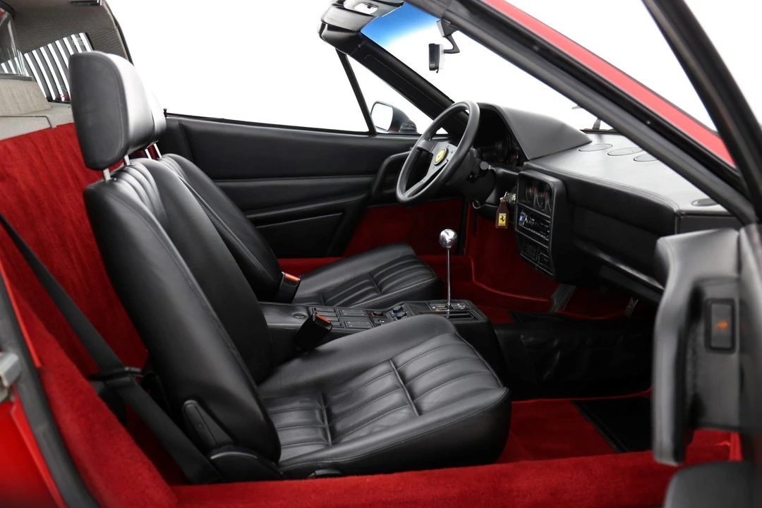 1986 Ferrari 328 GTS - Image 5 of 8
