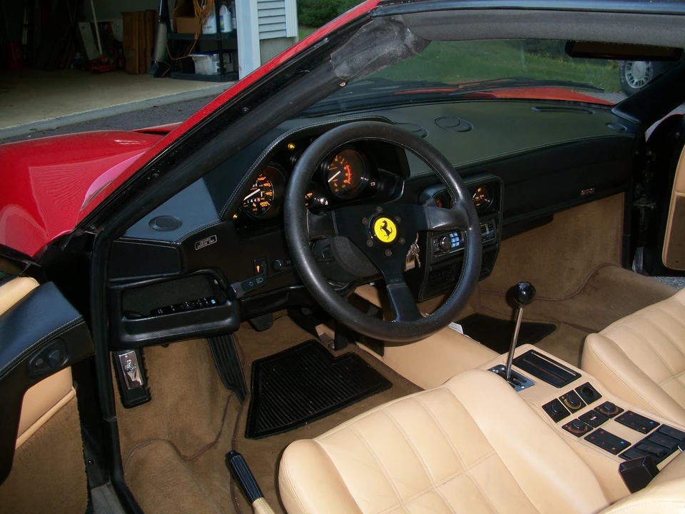 1986 Ferrari 328 GTS - Image 9 of 24
