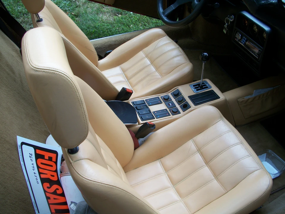 1986 Ferrari 328 GTS - Image 15 of 24