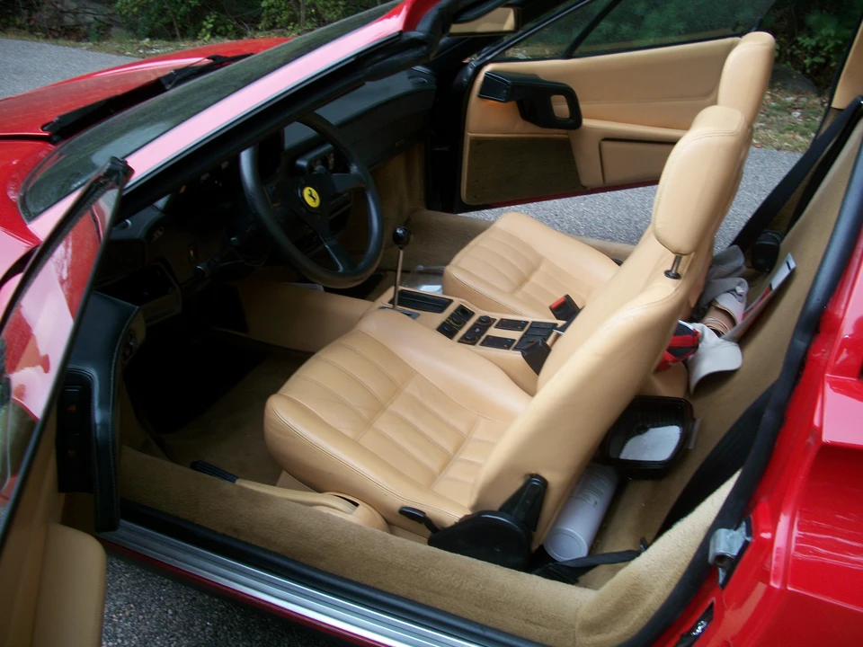 1986 Ferrari 328 GTS - Image 17 of 24