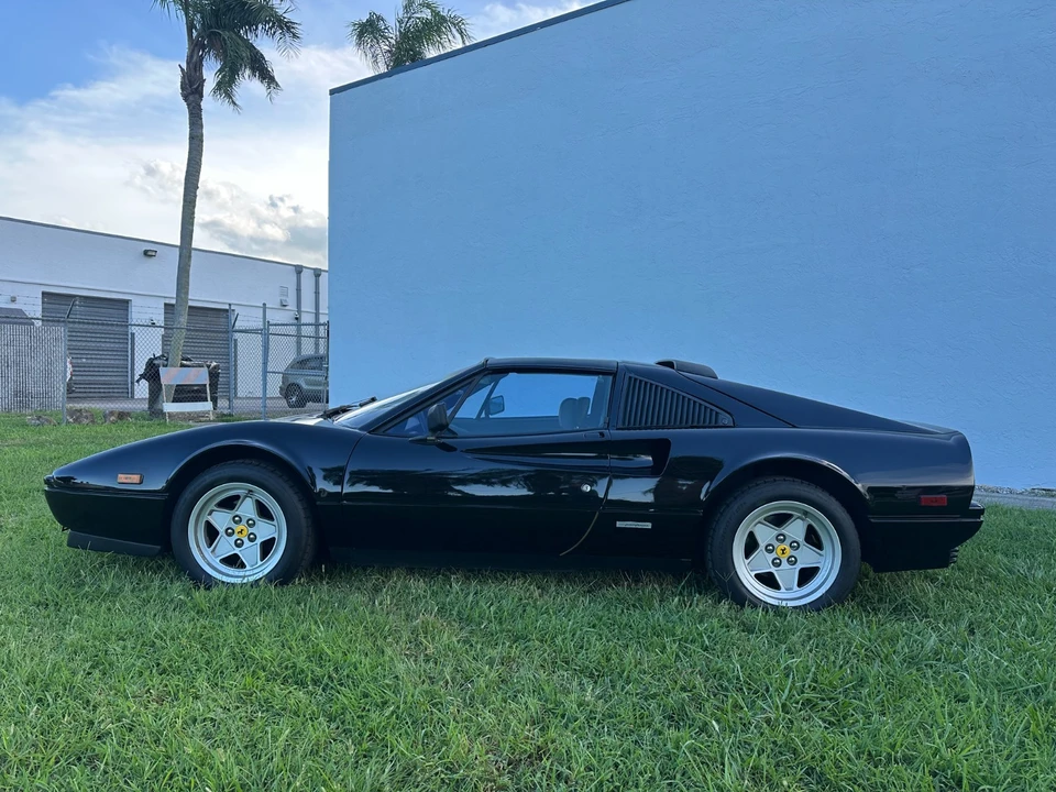 1986 Ferrari 328 GTS - Image 6 of 31