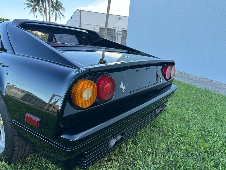 1986 Ferrari 328 GTS - Image 18 of 31