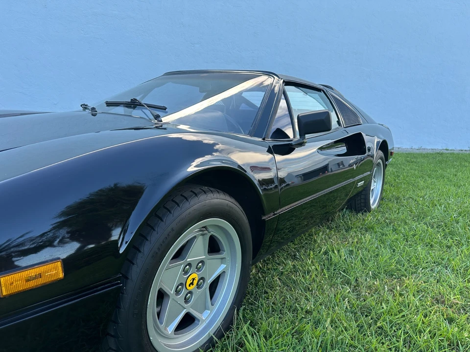 1986 Ferrari 328 GTS - Image 3 of 31