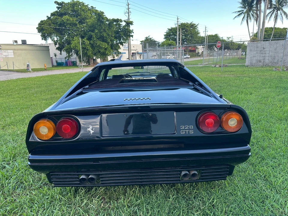 1986 Ferrari 328 GTS - Image 12 of 31