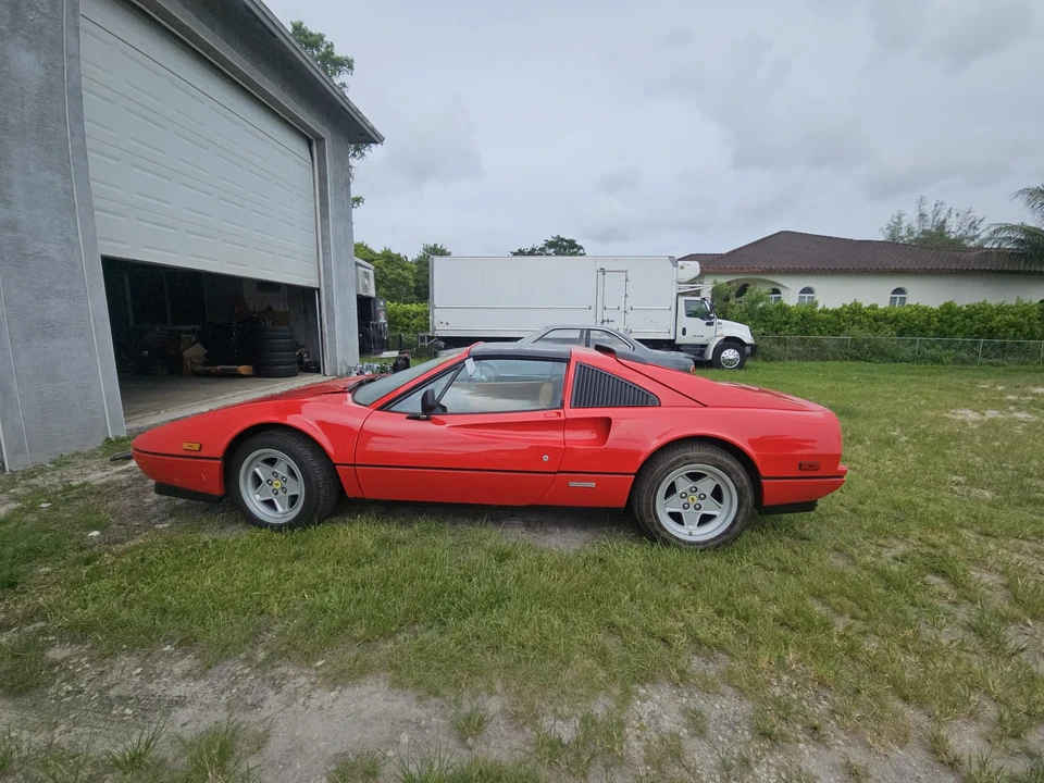 1986 Ferrari 328 GTS - Image 5 of 31