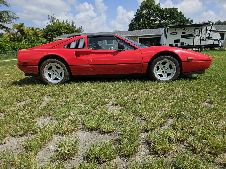 1986 Ferrari 328 GTS - Image 10 of 31