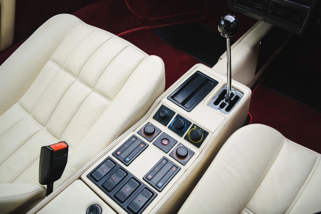 1986 Ferrari 328 GTS - Image 11 of 21