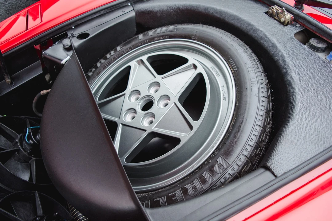 1986 Ferrari 328 GTS - Image 5 of 21