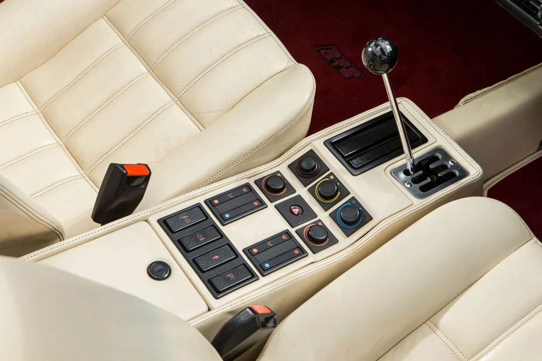 1986 Ferrari 328 GTS - Image 7 of 31