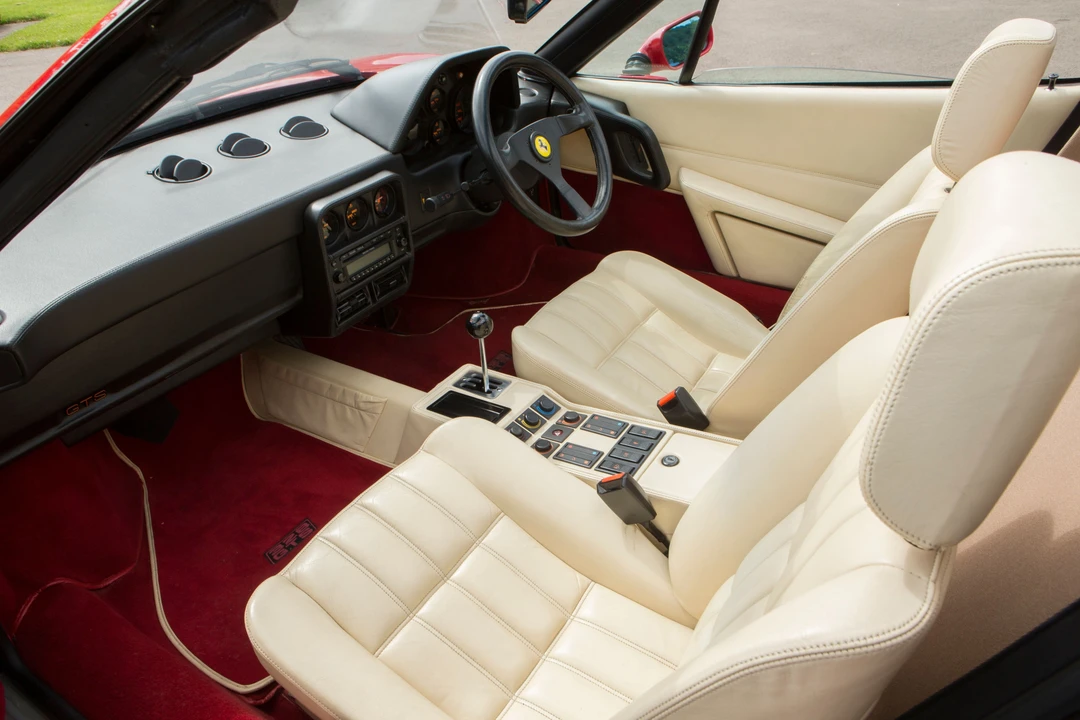 1986 Ferrari 328 GTS - Image 2 of 31